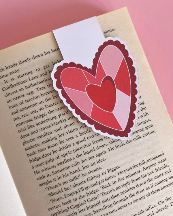 Glass Heart Magnetic Bookmark