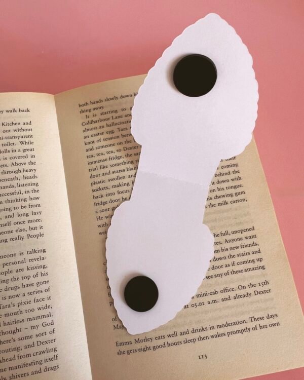Glass Heart Magnetic Bookmark - Image 2